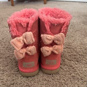 UGG Kids Boots in Coral with Knitted Bows